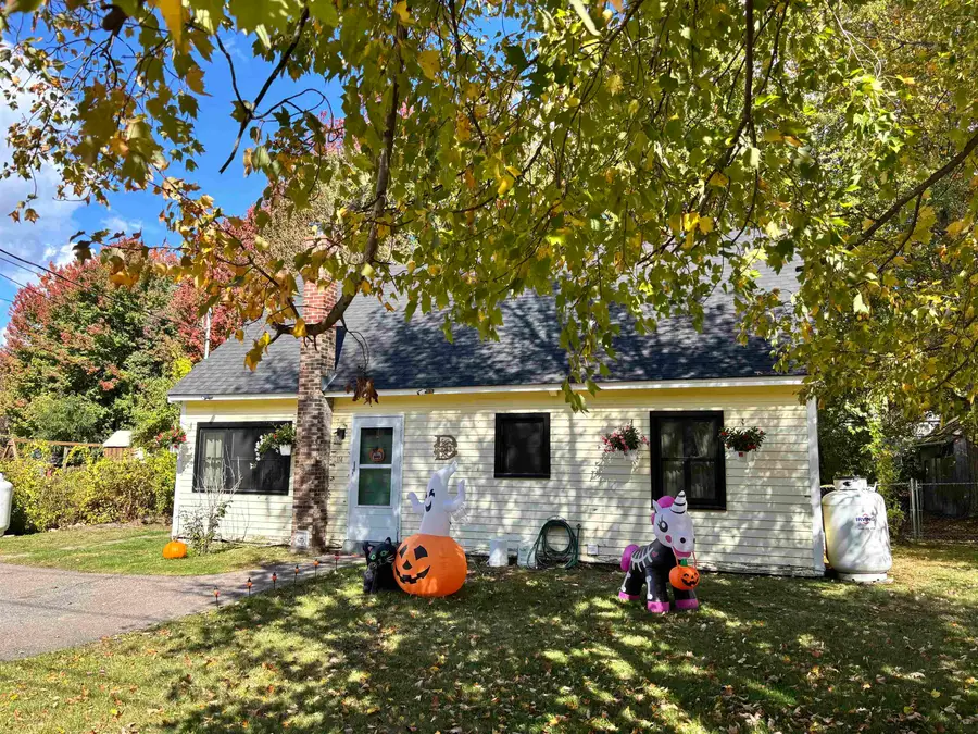 114 Warren Street, Laconia, NH 03246 - #3