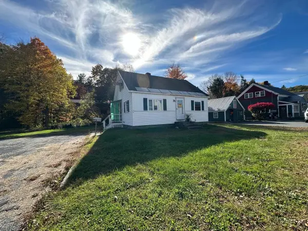35 Fairground Road, Brattleboro, VT 05301