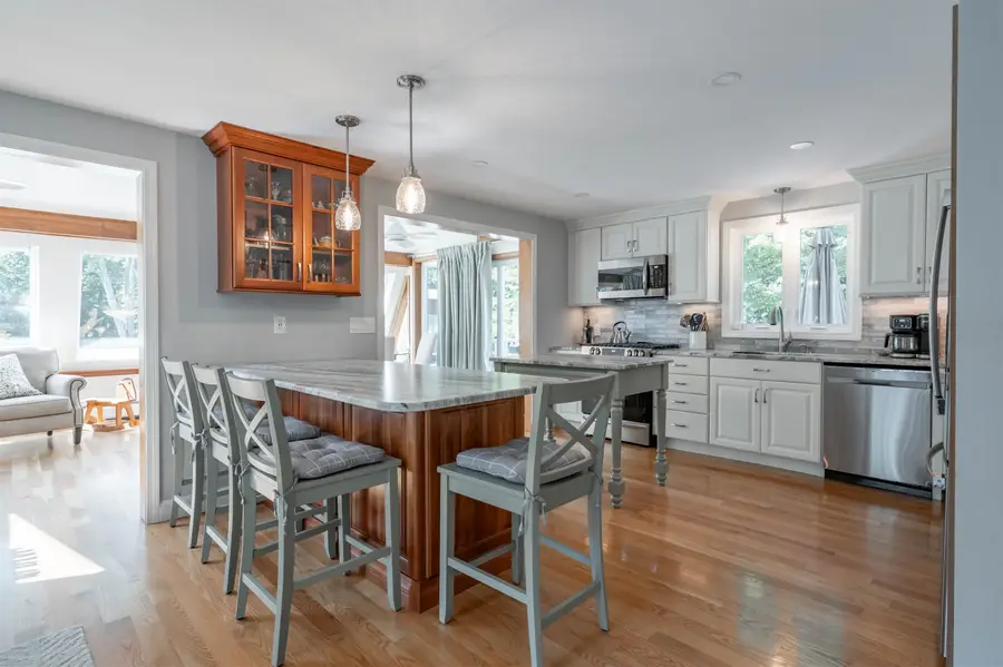 146  Coburn Avenue, Nashua, NH 03063 - #3
