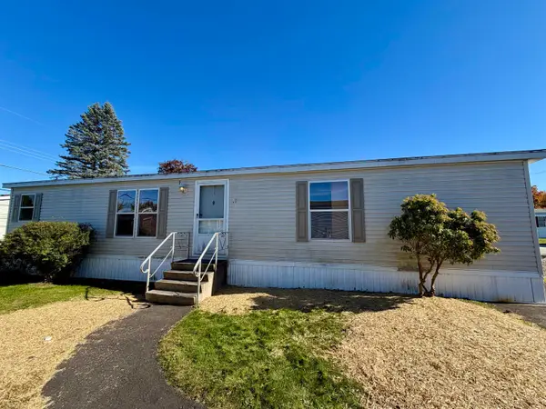 30 Kendall Pond Road #23, Derry, NH 03038