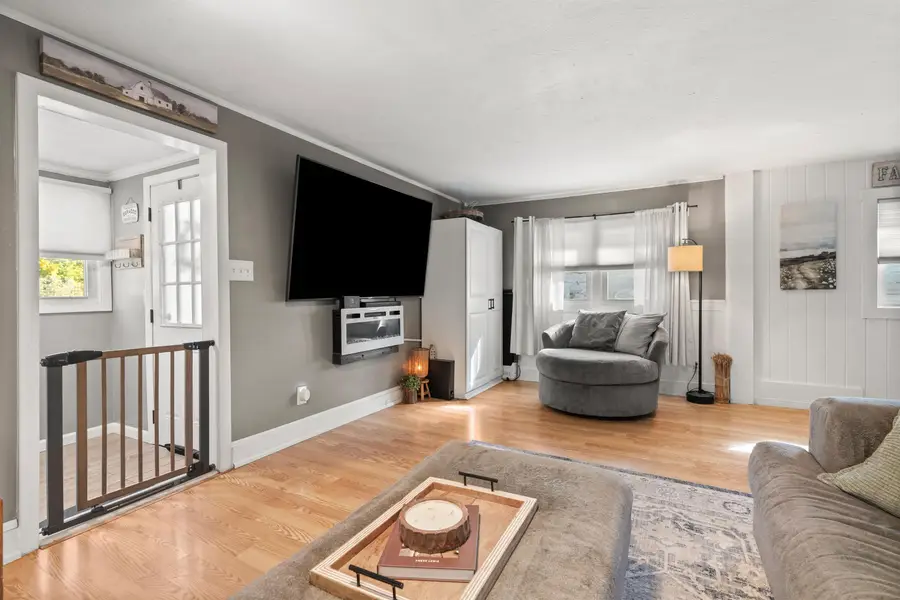 313 Washington Street, Barrington, NH 03825 - #3