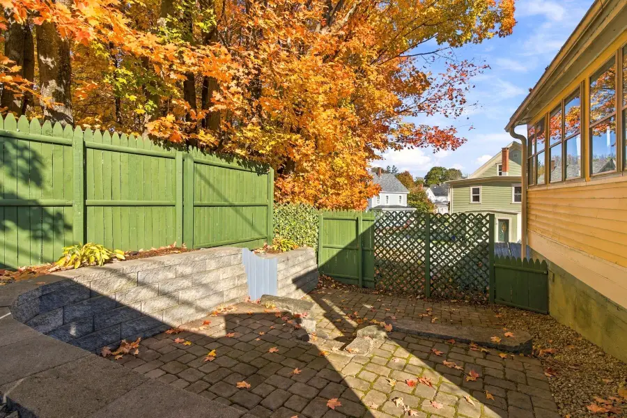 19 LINCOLN Street, Dover, NH 03820 - #3