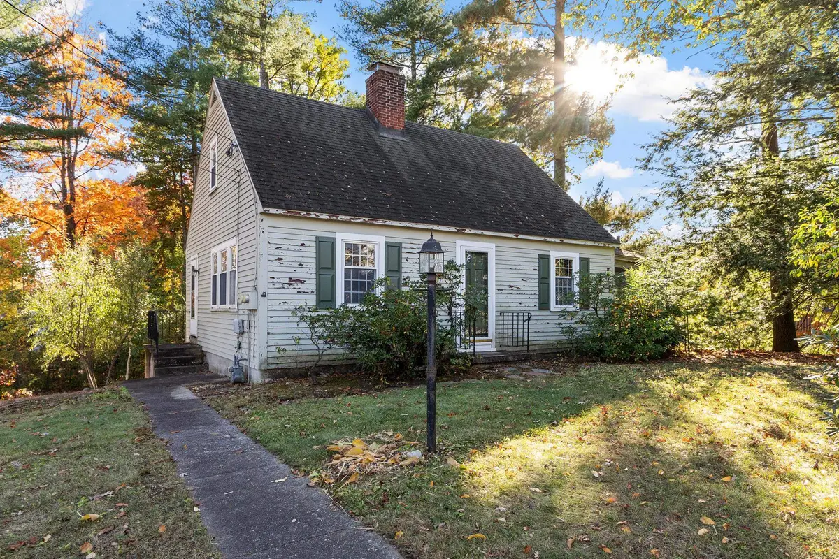 34 Charlotte Avenue, Nashua, NH 03064 - #1