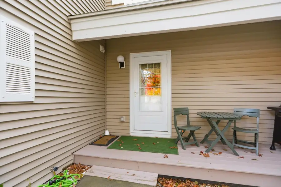 11 Winding Pond Road, Londonderry, NH 03053 - #3