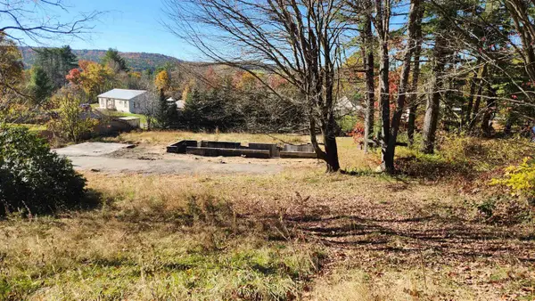 8 Stewart Avenue, Claremont, NH 03743