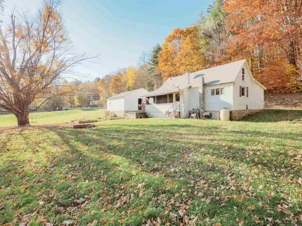 1646 Plains Road, Pittsford, VT 05763