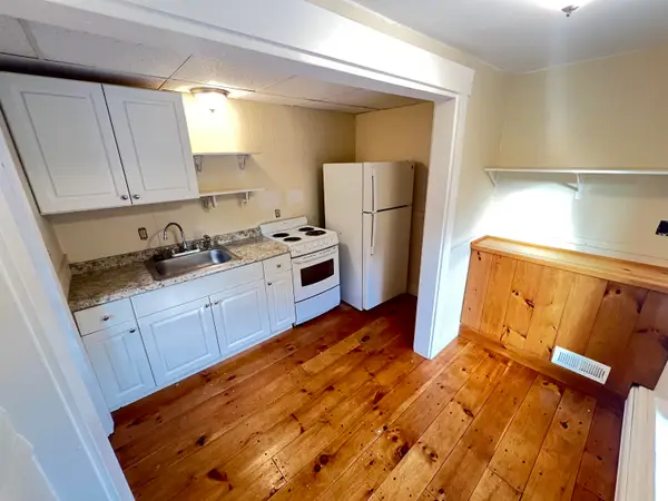151 Lantern Lane, Hartford, VT 05001