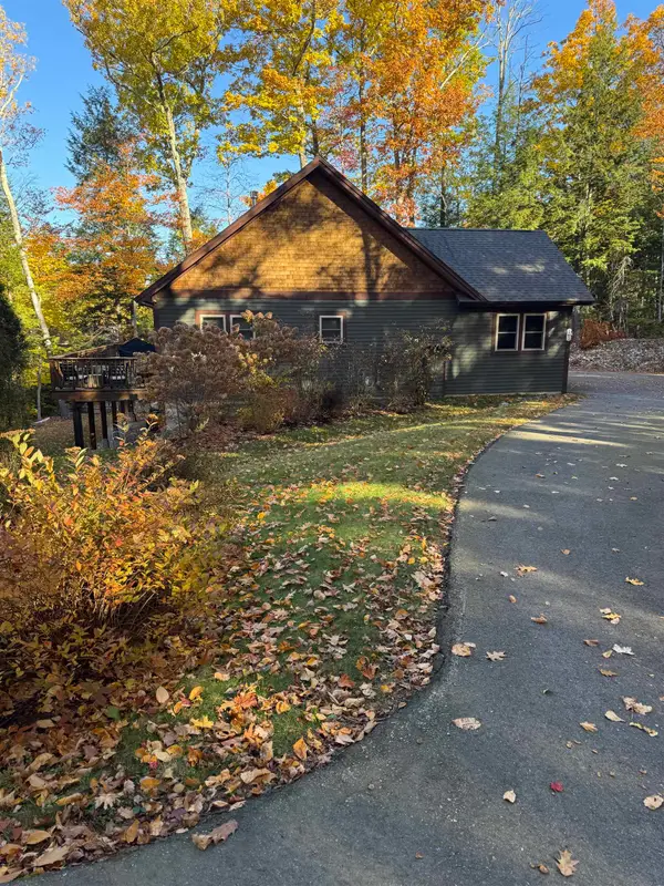 161 Hodgeman Hill Road, Campton, NH 03223