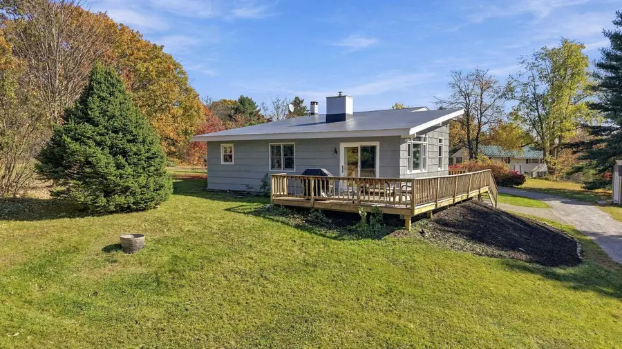 21 Split Oak Circle, Chesterfield, NH 03443 - #3