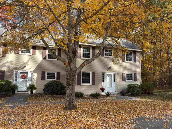 4 Wolfeboro Common, Wolfeboro, NH 03894