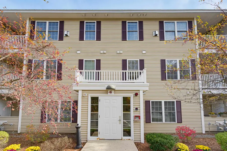 6 Crestview Circle #129, Londonderry, NH 03053 - #2