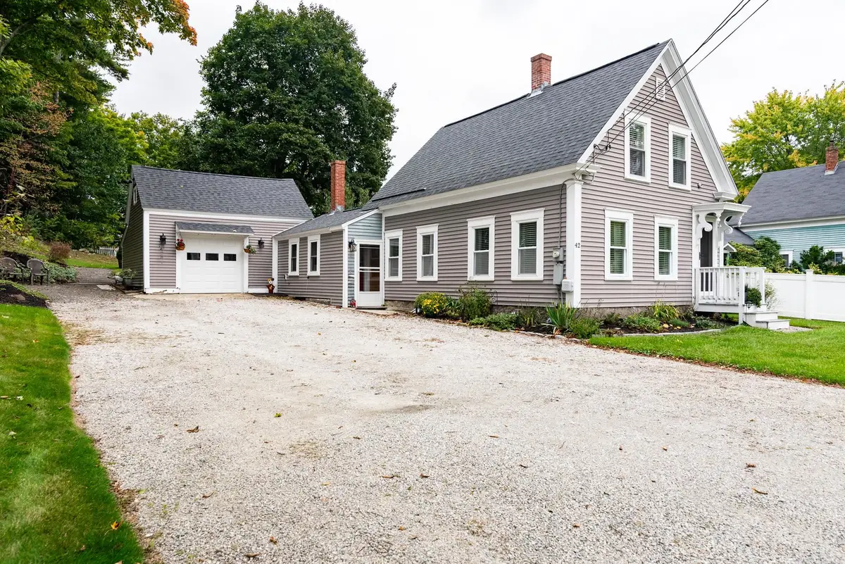 42 Epping Street, Raymond, NH 03077 - #1