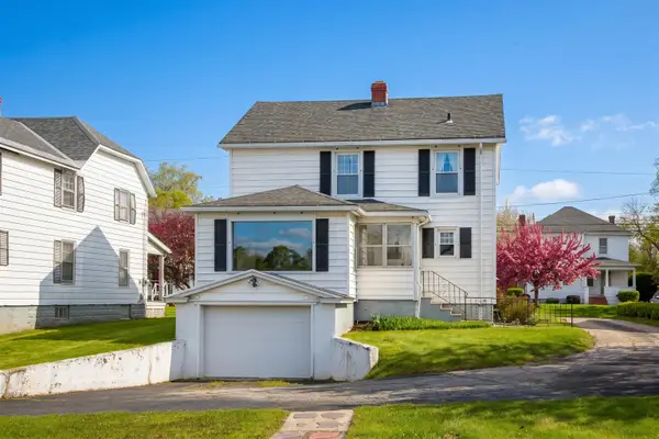 98 Harrington Avenue, Rutland City, VT 05701