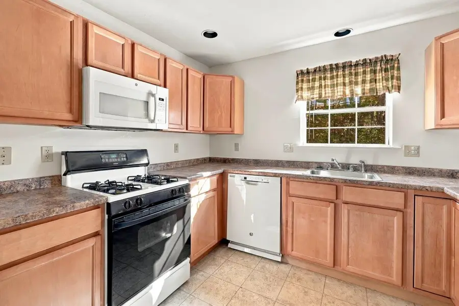 13 Tampa Drive #A, Rochester, NH 03867 - #2