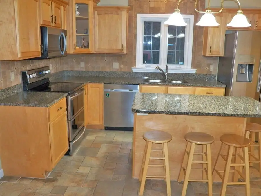 6 Naumkeag Court, Litchfield, NH 03052 - #2