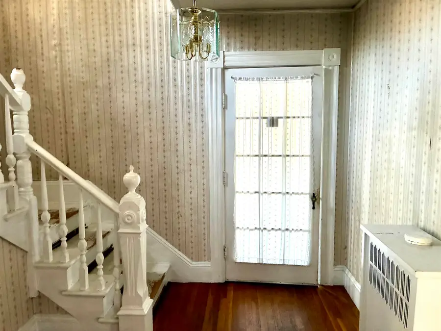 122 Riley Avenue, Manchester, NH 03103 - #3
