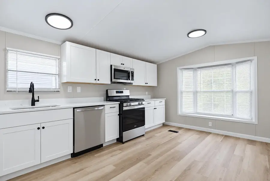 24 Elizabeth Drive, Boscawen, NH 03303 - #3