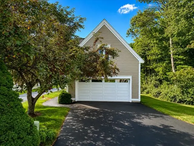 52 Barbara Lane, Hudson, NH 03051 - #2