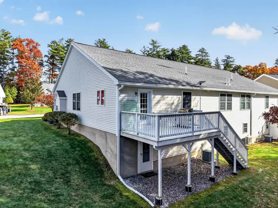 25 Watts Landing, Litchfield, NH 03052 - #2