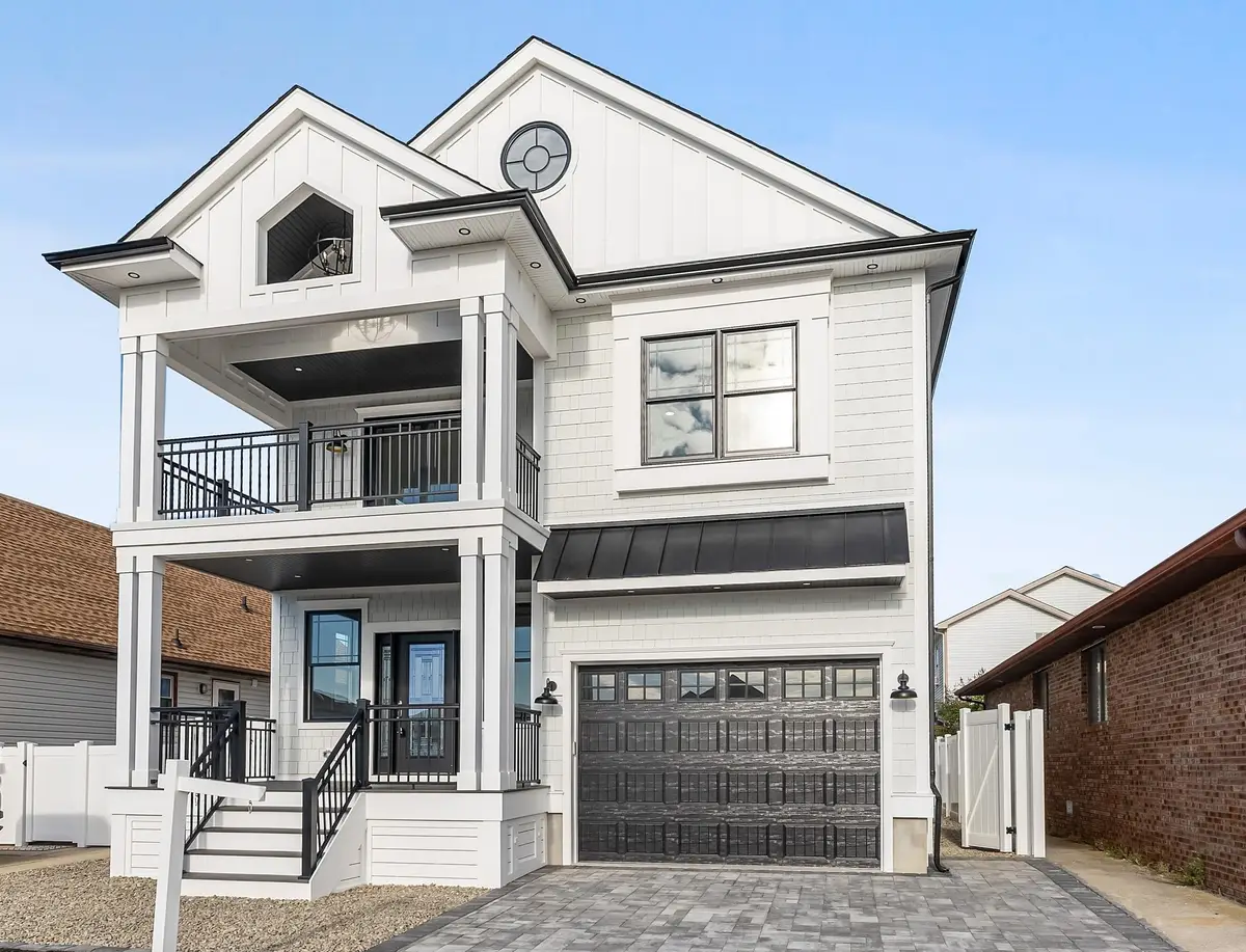 101 W St Louis Avenue, Wildwood Crest, NJ 08260 - Image #1