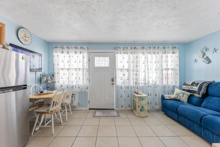 7010 Seaview Avenue, Wildwood Crest, NJ 08260 - Image #3