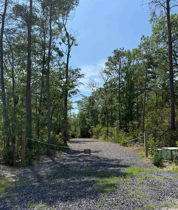 26 Woodside Drive, Dennisville, NJ 08214