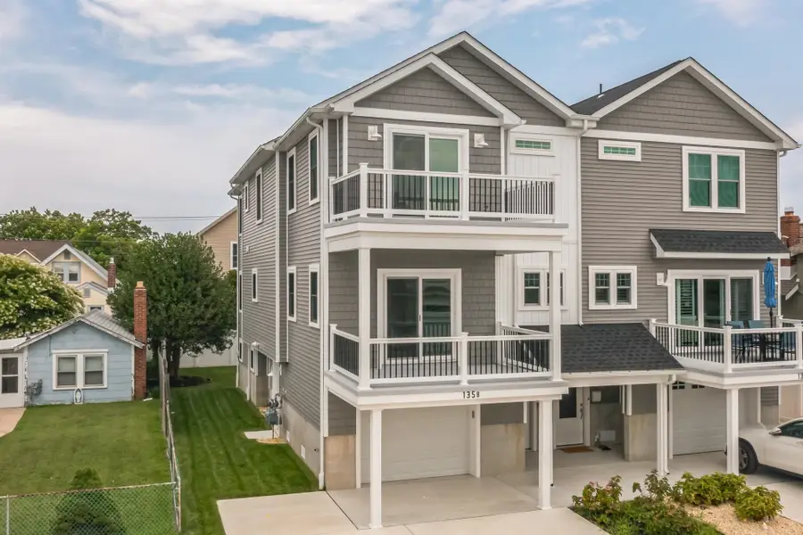 135 W Crocus Avenue, Wildwood Crest, NJ 08260 - Image #2