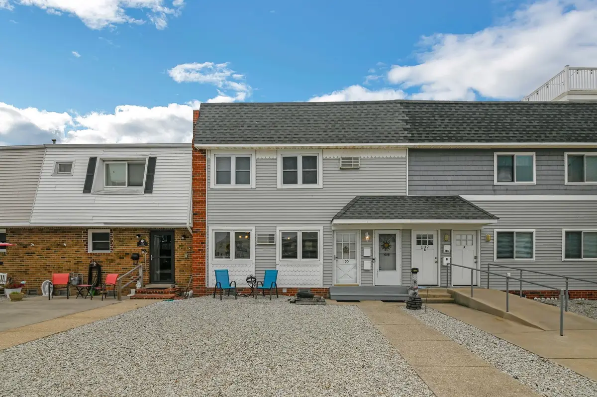 105 Seaview Court, North Wildwood, NJ 08260-3017 - Image #1