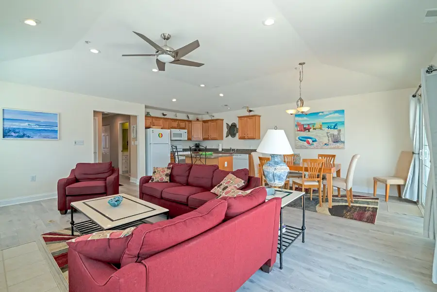210 E Garfield Avenue, Wildwood, NJ 08260 - Image #2