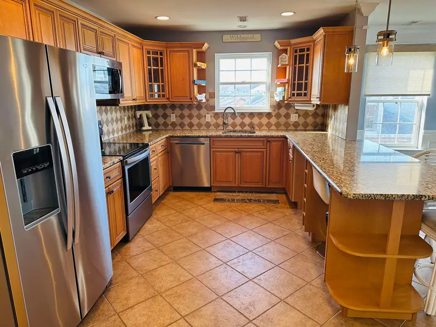 326 W Roberts Avenue, Wildwood, NJ 08260 - Image #3