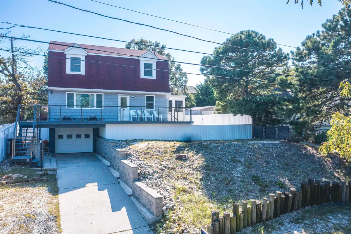 18 Pinewood Road, North Cape May, NJ 08204-3902 - Image #1