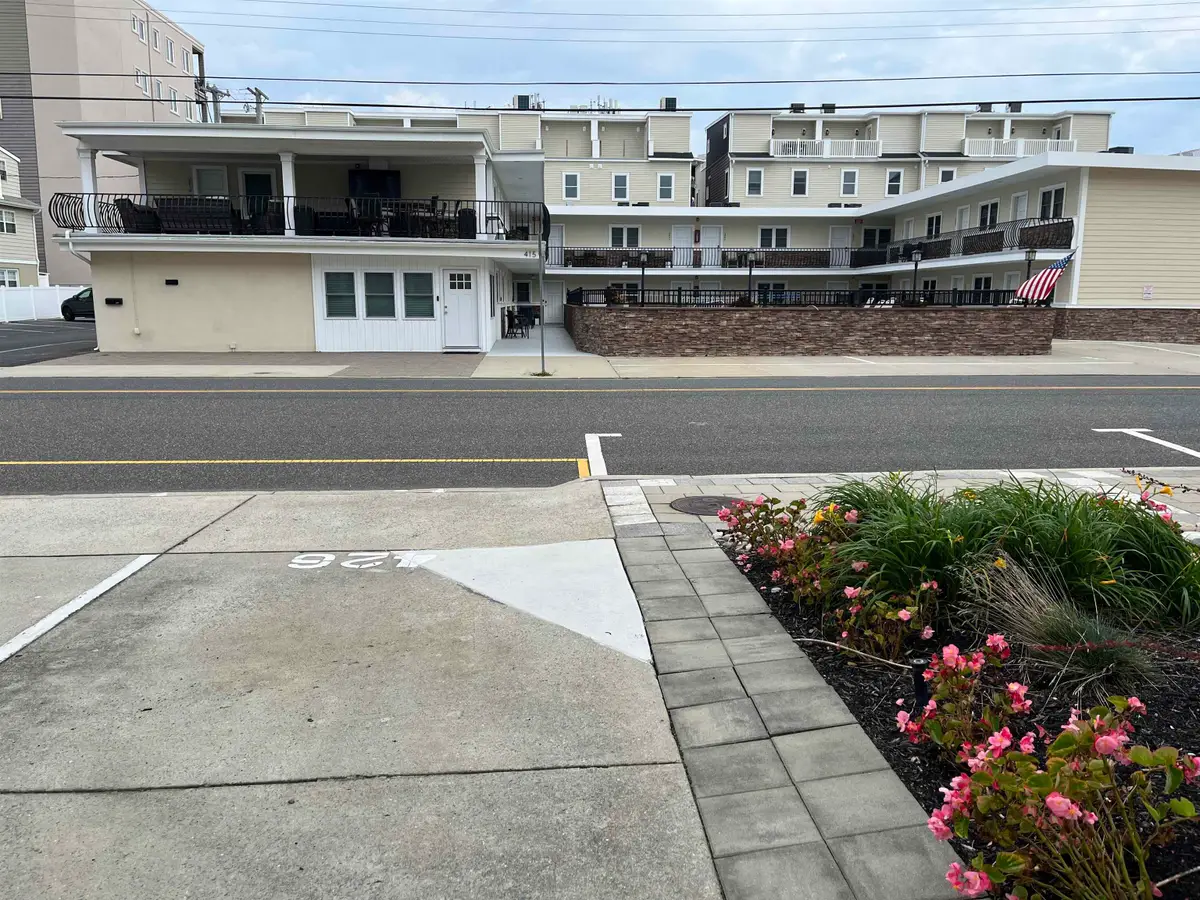 415 E Atlanta Avenue, Wildwood Crest, NJ 08260-1305 - Image #1