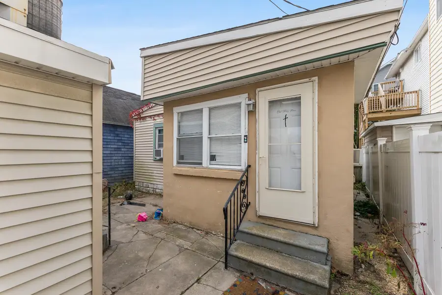 210 W Burk Avenue, Wildwood, NJ 08260 - Image #3