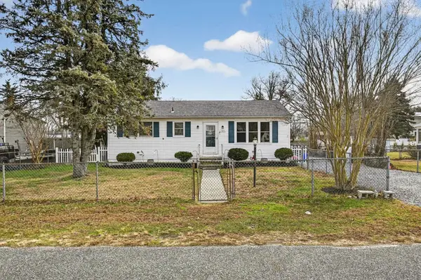 323 Willow Drive, Erma, NJ 08204