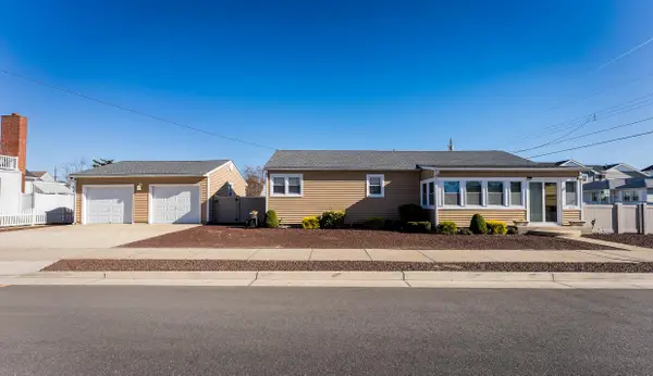 211 E Cardinal Road, Wildwood Crest, NJ 08260