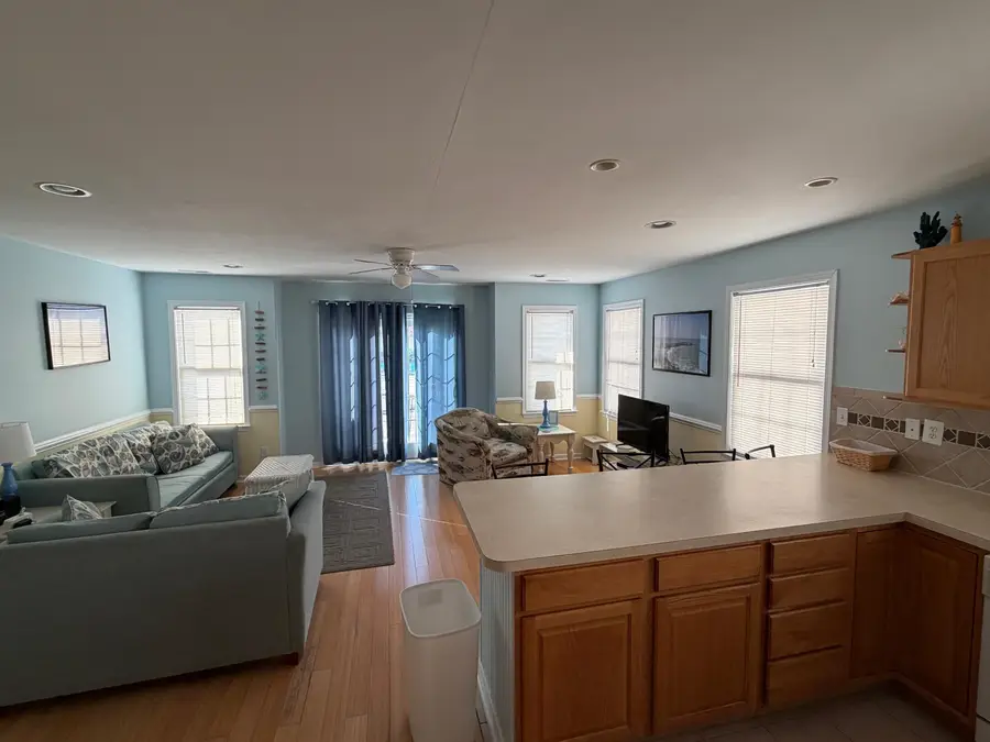351 E Wildwood Avenue, Wildwood, NJ 08260 - Image #3