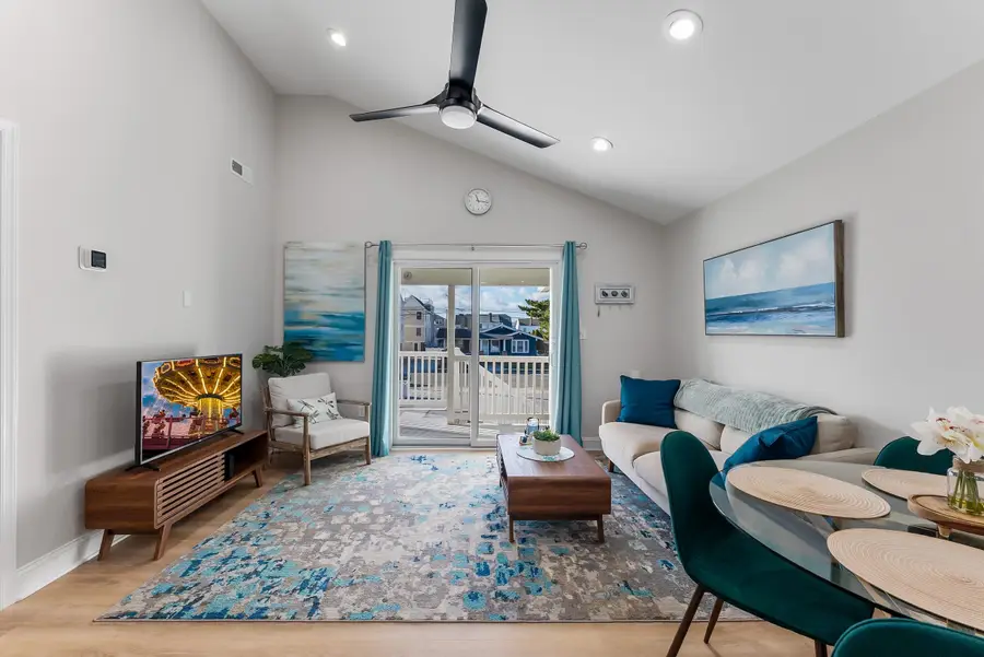 347 E 21st Avenue, North Wildwood, NJ 08260 - Image #3