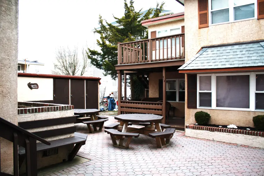 213 E Baker Avenue, Wildwood, NJ 08260 - Image #2