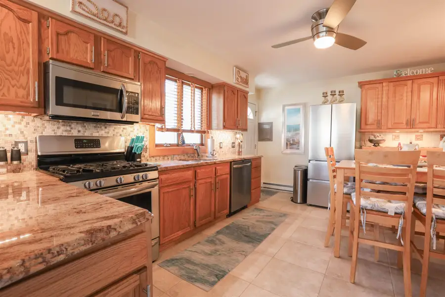318 E Hollywood Road, Wildwood Crest, NJ 08260 - Image #3