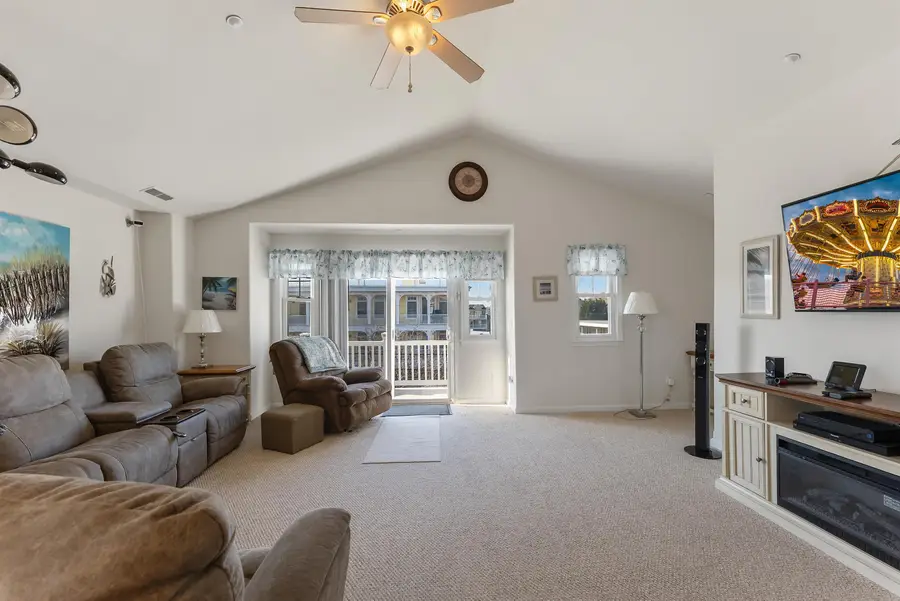 253 E Baker Avenue, Wildwood, NJ 08260 - Image #3