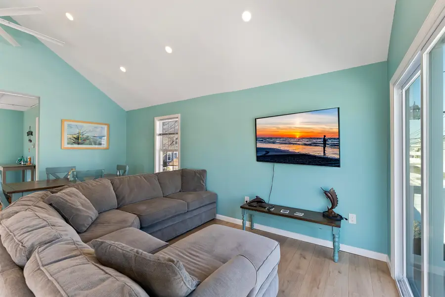 536 W Maple Avenue, West Wildwood, NJ 08260 - #3