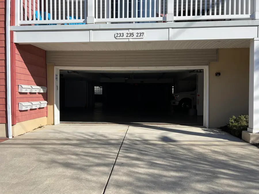 235 E Baker Avenue, Wildwood, NJ 08260 - Image #3