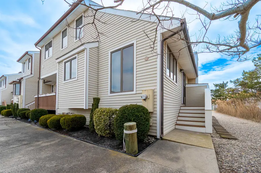 120 E South Station Avenue, Diamond Beach, NJ 08260 - #3