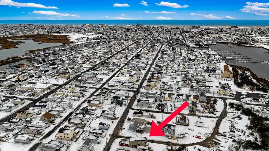 718 W Pine Avenue, West Wildwood, NJ 08260 - #3