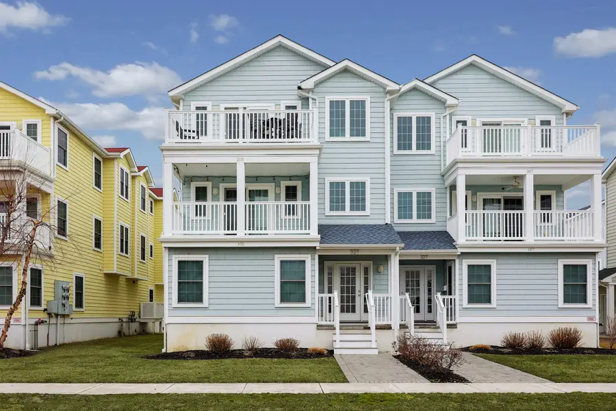 327 E 25th Avenue, North Wildwood, NJ 08260 - #3