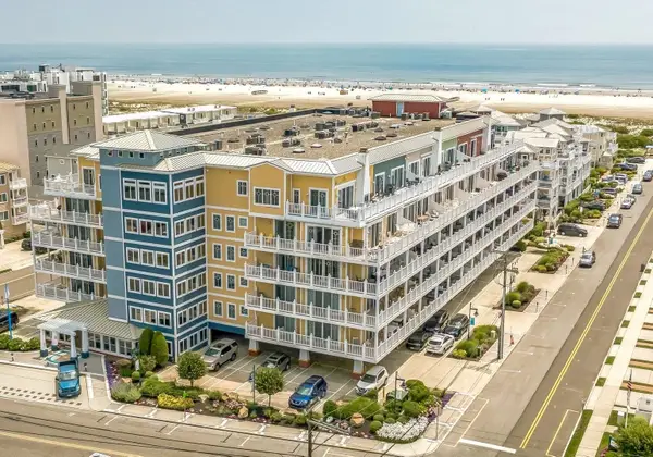 7701 Atlantic Avenue, Wildwood Crest, NJ 08260