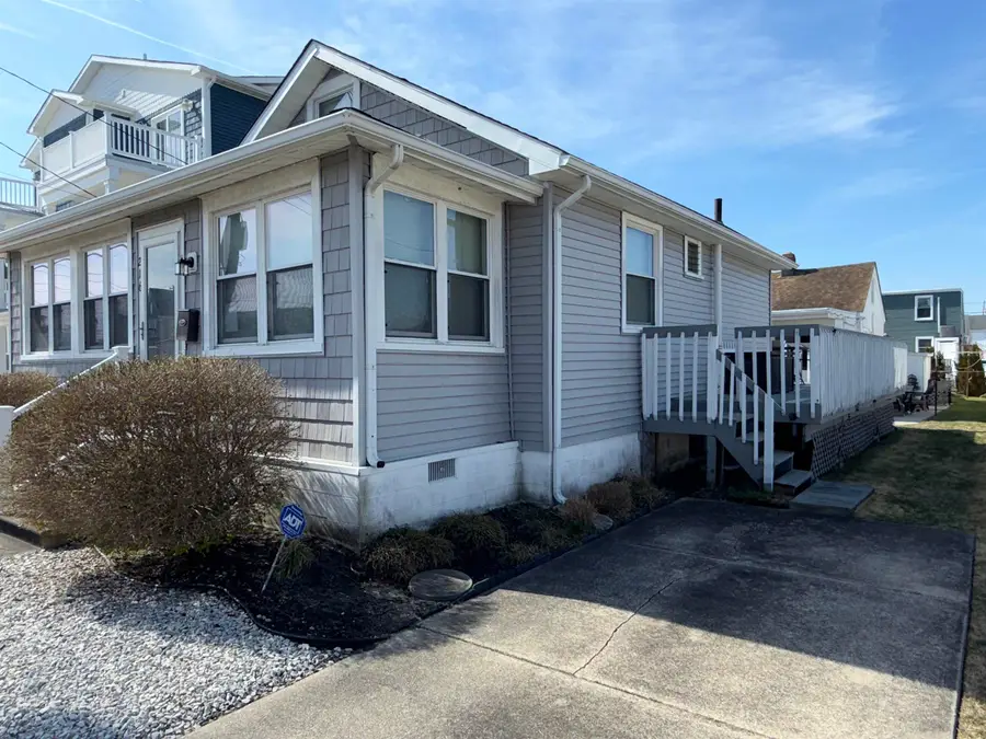 216 E 5th Avenue, North Wildwood, NJ 08260 - #2