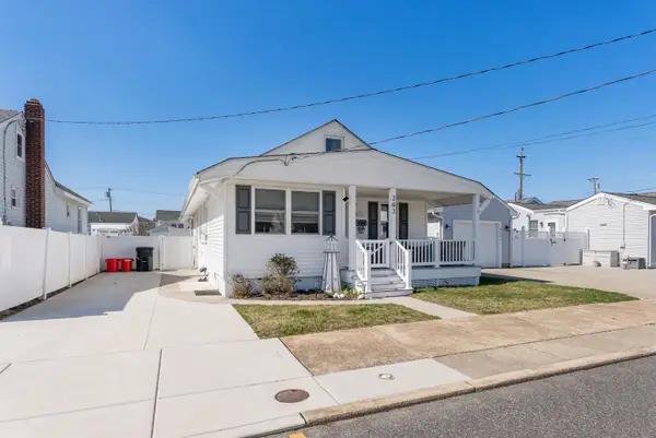 202 E Saint Paul Avenue, Wildwood Crest, NJ 08260
