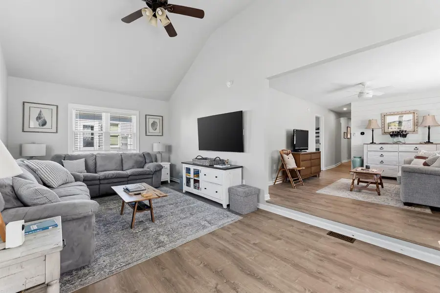 202 E Saint Paul Avenue, Wildwood Crest, NJ 08260 - #2