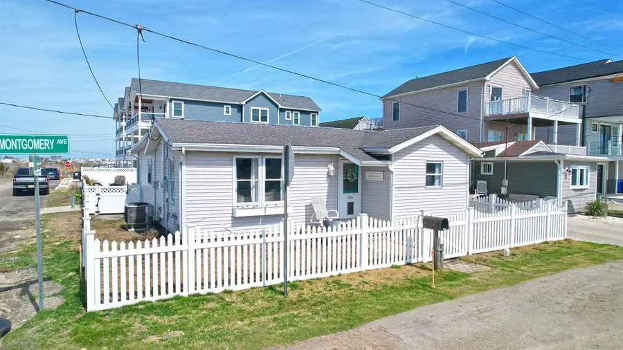 631 W Montgomery Avenue, Wildwood, NJ 08260 - #3